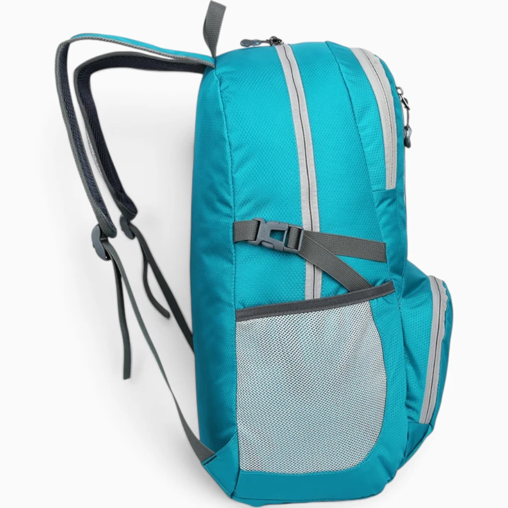 Sac à dos homme hydrofuge fermé, en nuance de gris, parfait pour les escapades en nature