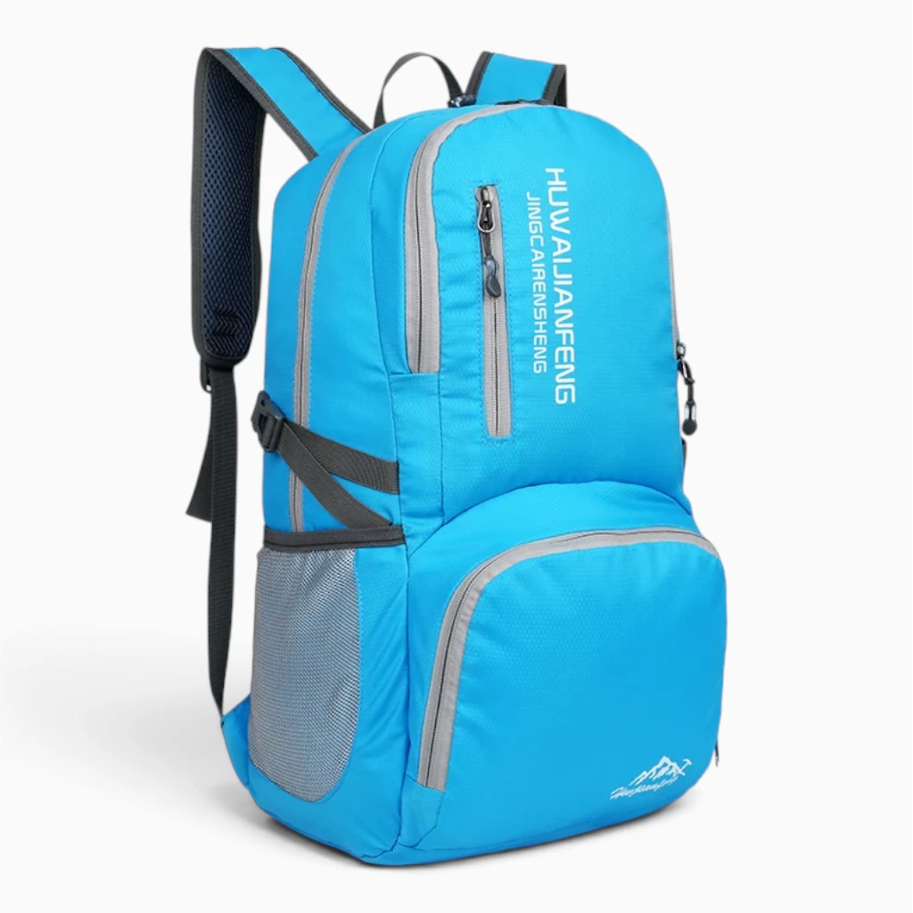 Petit sac à dos homme déplié affichant 28 litres de capacité, prêt pour une randonnée