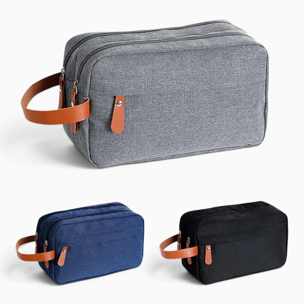 Trousse de toilette de petite taille posée à plat, démontrant la capacité de rangement et l'organisation