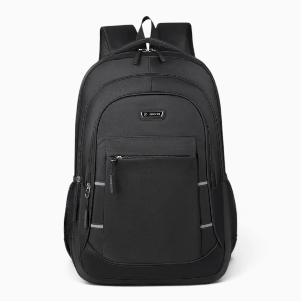 Détail des poches et fermetures éclair du sac à dos homme ordinateur portable