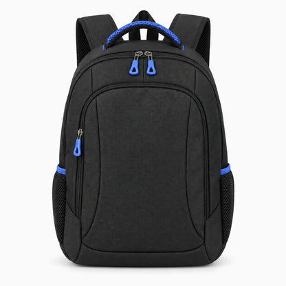 Sac à dos polyvalent posé à plat révélant sa silhouette épurée et sa profondeur