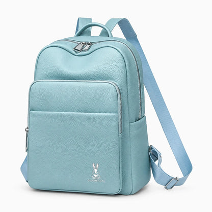 Détail du dos du sac à dos sport avec matière synthétique résistante et coutures robustes