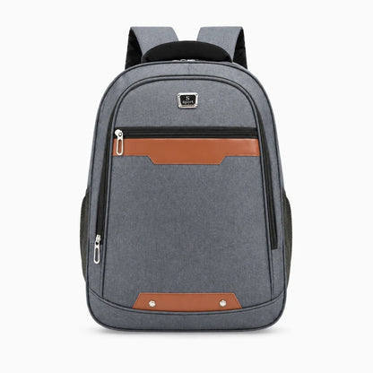 Dos d'un sac à dos sport avec sangles ergonomiques et structure compacte