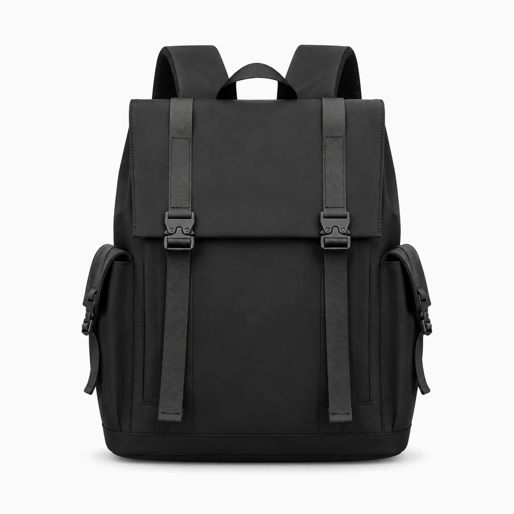 Sac à dos bureau homme porté sur l'épaule en situation de trajet