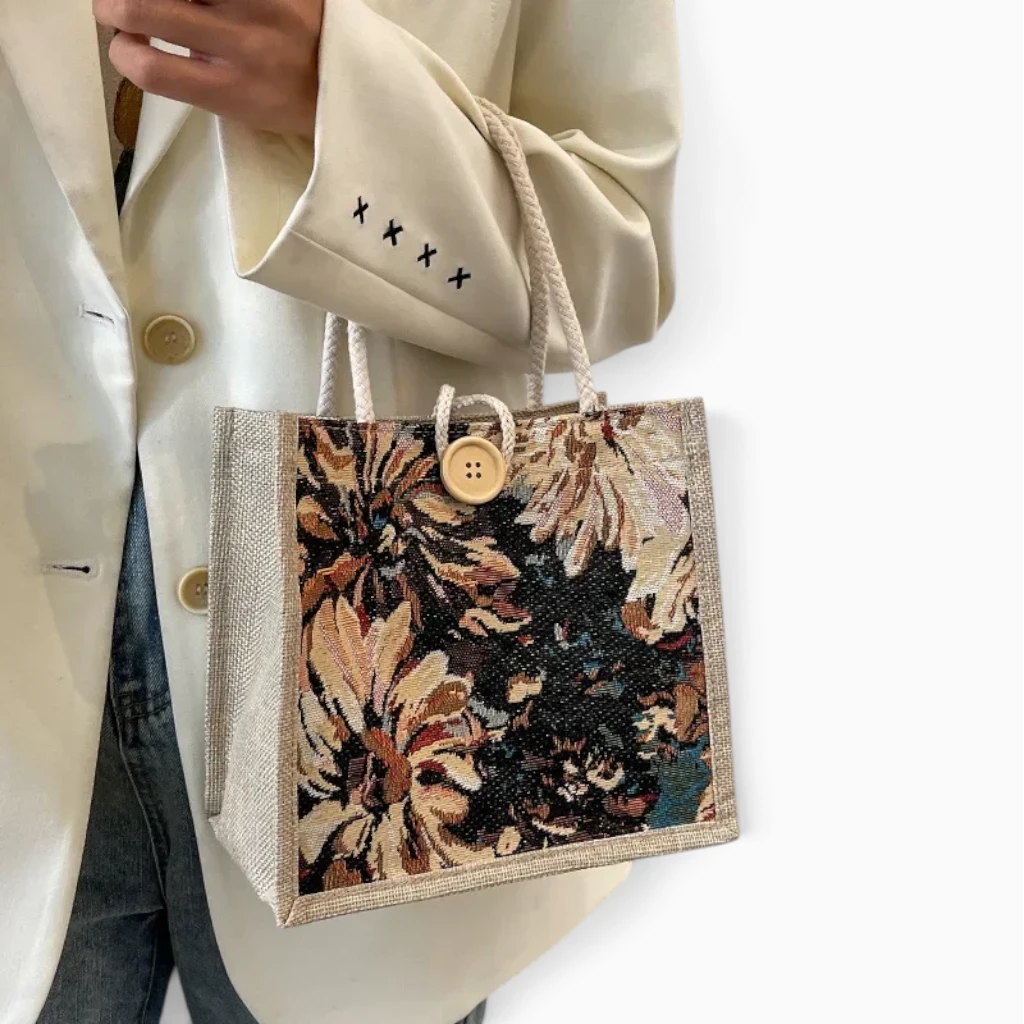 Sac cabas tissus vert pastel vue de face, forme épurée et minimaliste