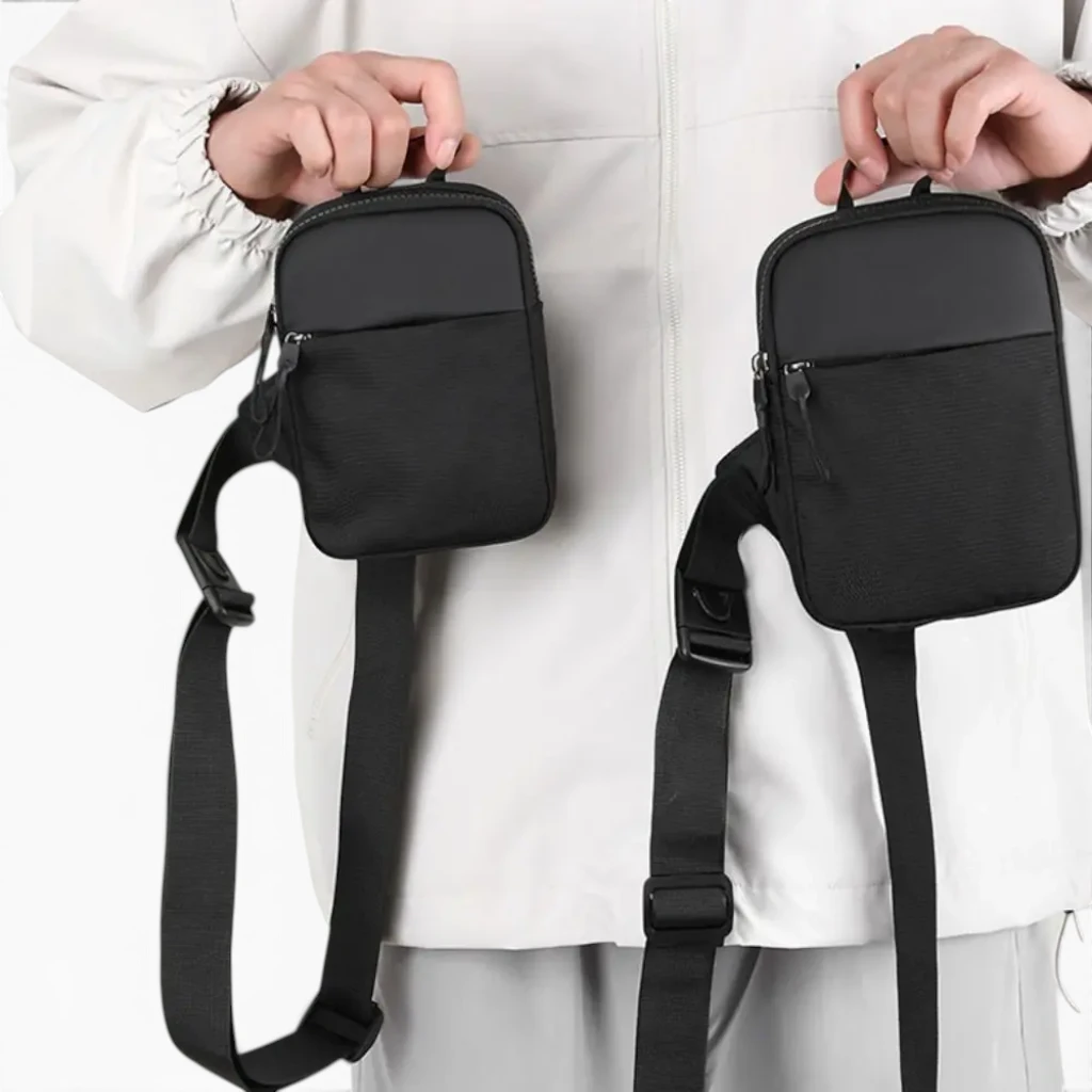 Sac banane léger attaché à la ceinture lors d'une sortie sportive