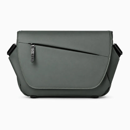 Sac messager vert olive format compact pour trajets urbains