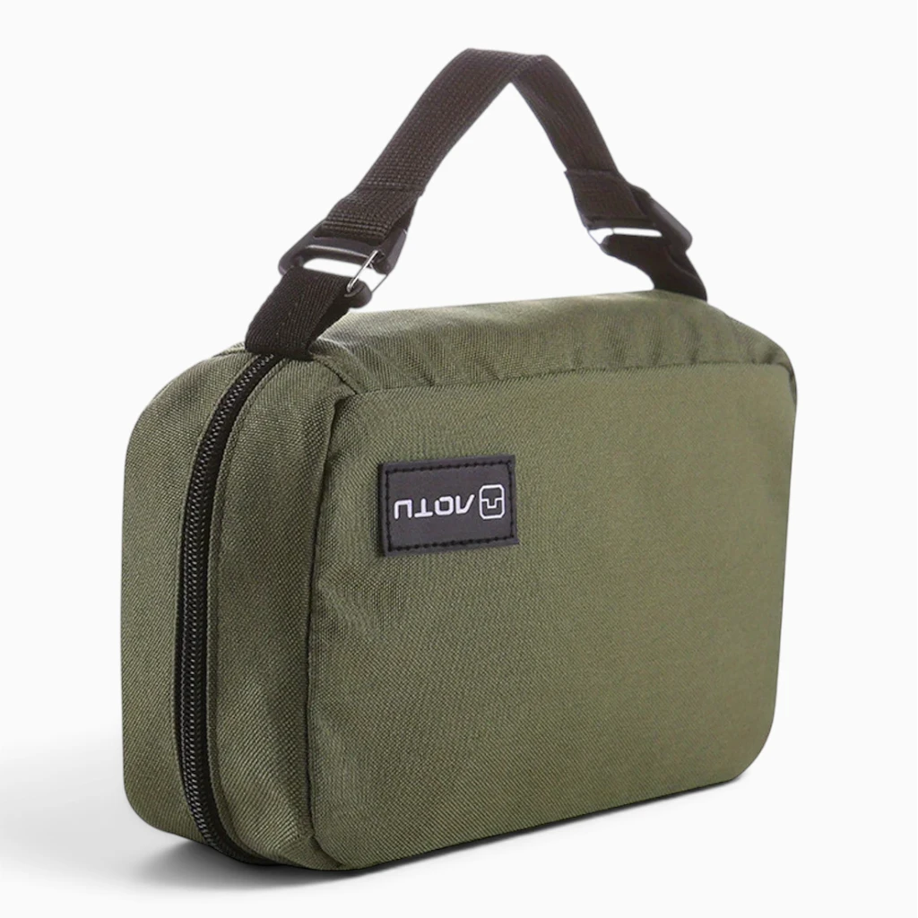 Trousse de toilette imperméable avec compartiments multiples, suspendue par son crochet intégré