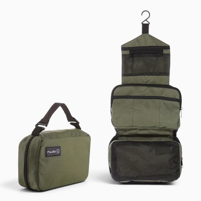 Trousse de voyage avec fermeture étanche, protégeant les articles de toilette et cosmétiques